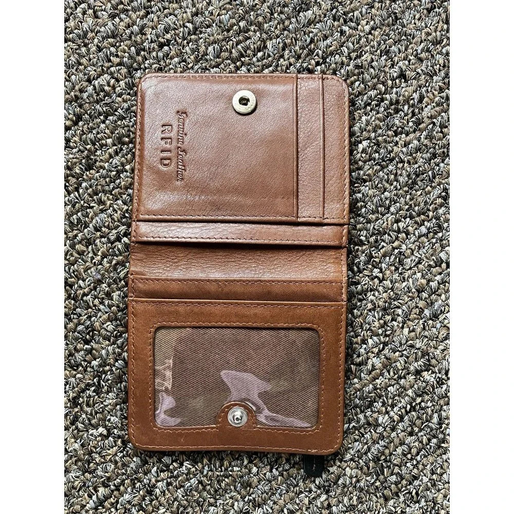 Genuine Leather RFID Black/Brown Wallet – Secure & Stylish